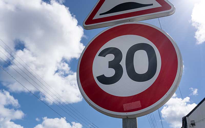 Sondage : Faut-il limiter la vitesse à 30km/h sur toute la ville de Saint-Nazaire ?