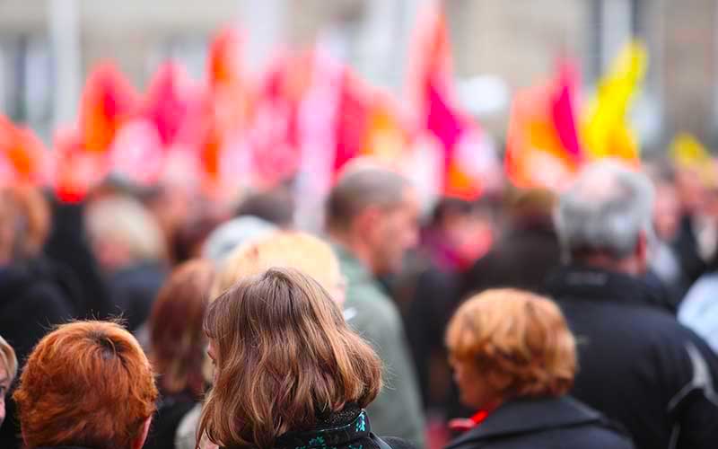 Réforme des retraites : une marche aux flambeaux ce jeudi à Saint-Nazaire