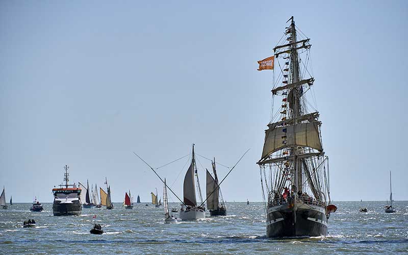 Saint-Brévin : un déjeuner sur l’herbe pour le départ des 200 bateaux de Débord de Loire