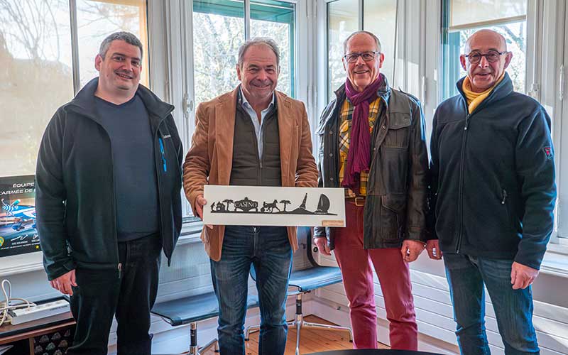 Pornichet : l’association L’Outil en Main façonne une Skyline de la Ville