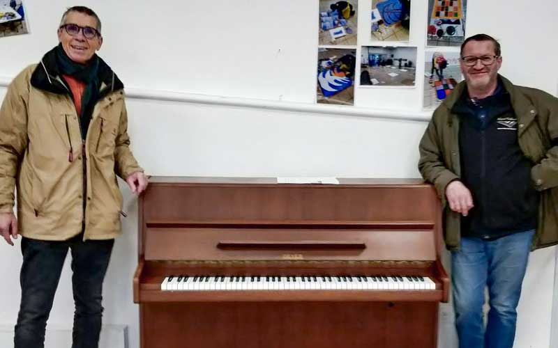 Saint-Nazaire : un accordeur au grand coeur offre un piano à La Fraternité
