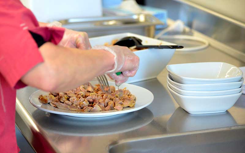 Saint-Nazaire : les écoliers d’Albert Camus privés de cantine par une grève
