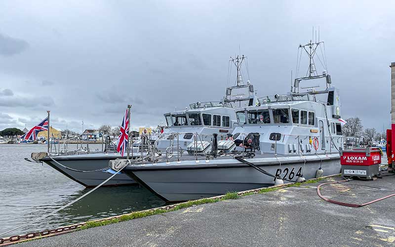 Saint-Nazaire : 2 patrouilleurs britanniques amarrés quai du Commerce