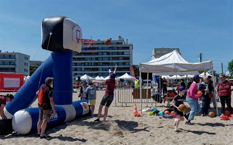 Saint-Nazaire : un mercredi sur la plage de Villès-Martin à la découverte du sport