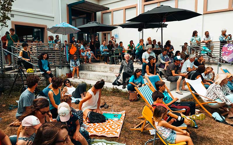 Saint-Nazaire : faîtes la fête comme les Belges, dimanche à Bain Public !