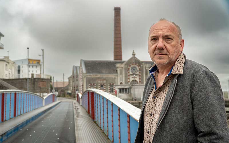 Chanson française : PhilYp, ex Jetsam, livre un 1er album solo capteur d’émotions