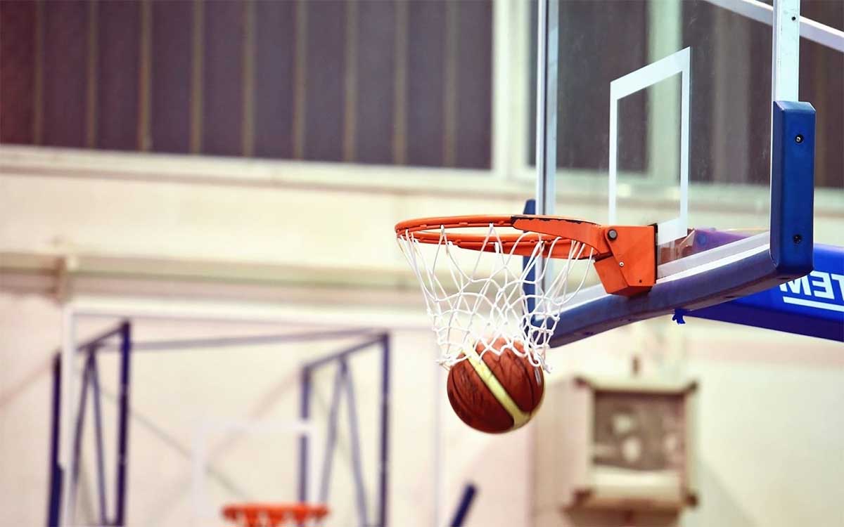 Basket-ball : 4 équipes de pro B en matchs de gala à Saint-Nazaire