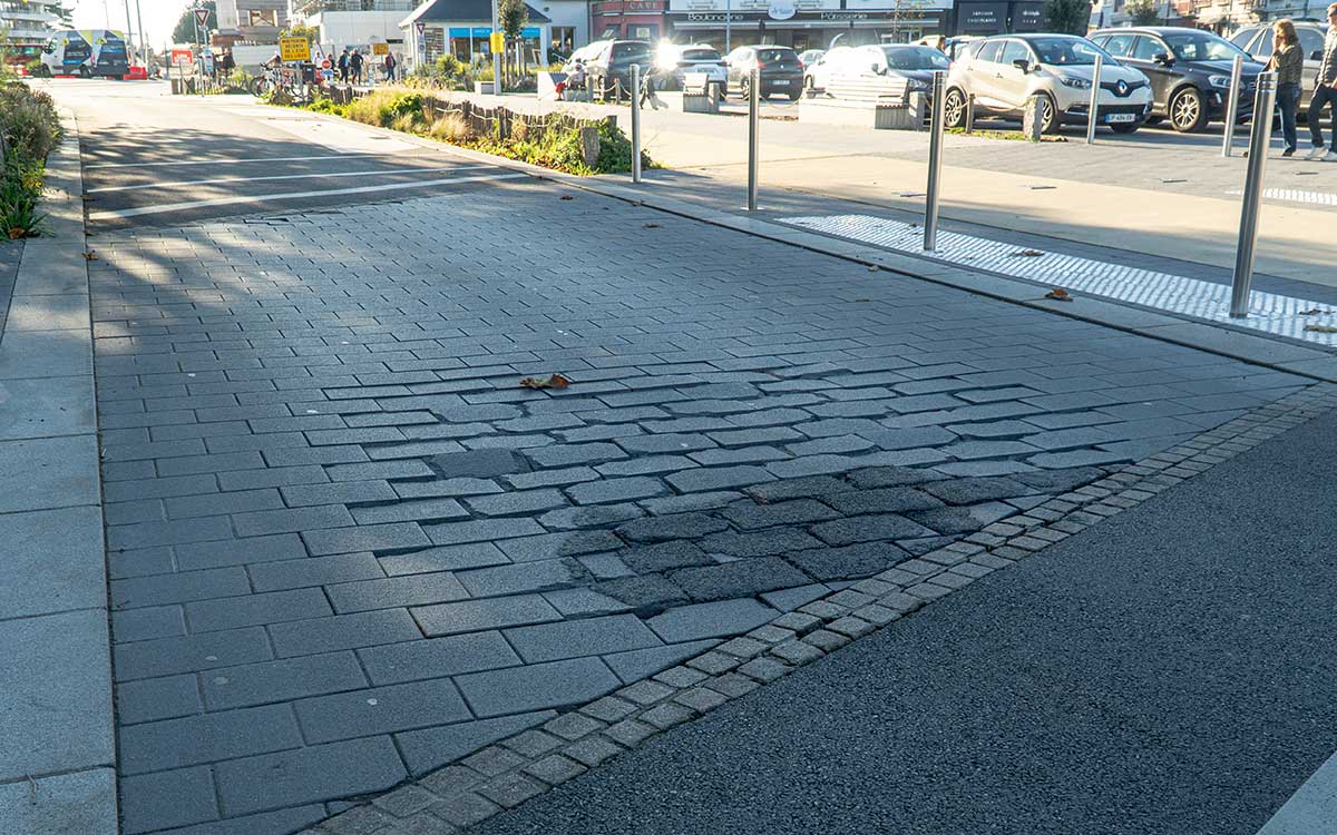Pornichet : les pavés du boulevard de la République ne tiennent pas la ...