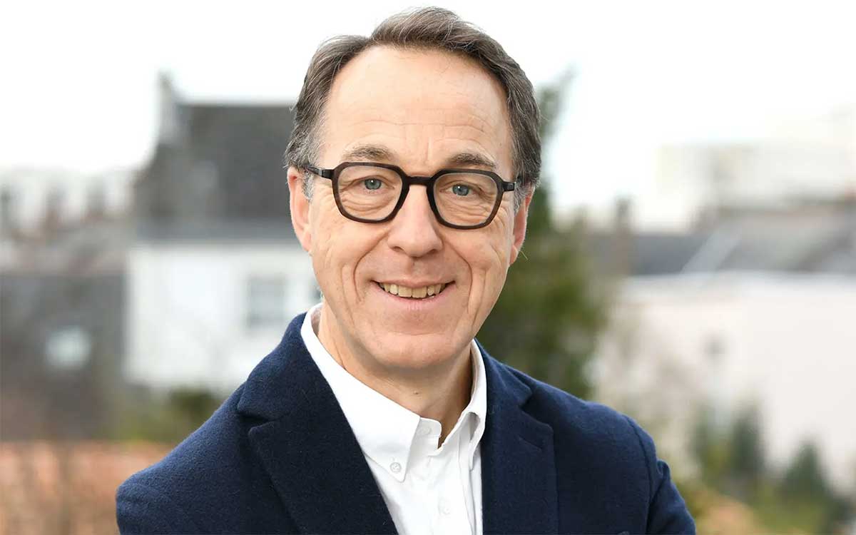 Saint-Nazaire : l’Adjoint à la Culture Michel Ray appelle à un report du vote du budget régional