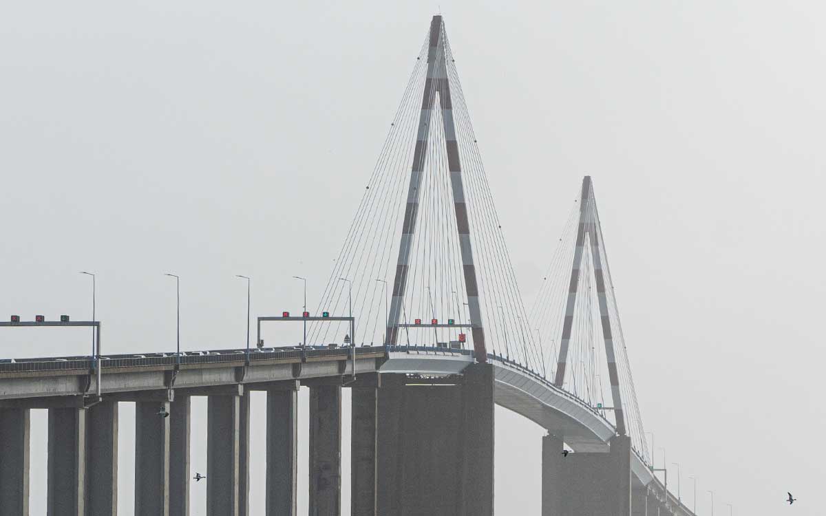 Saint-Nazaire : recherches infructueuses pour un homme ayant sauté du pont