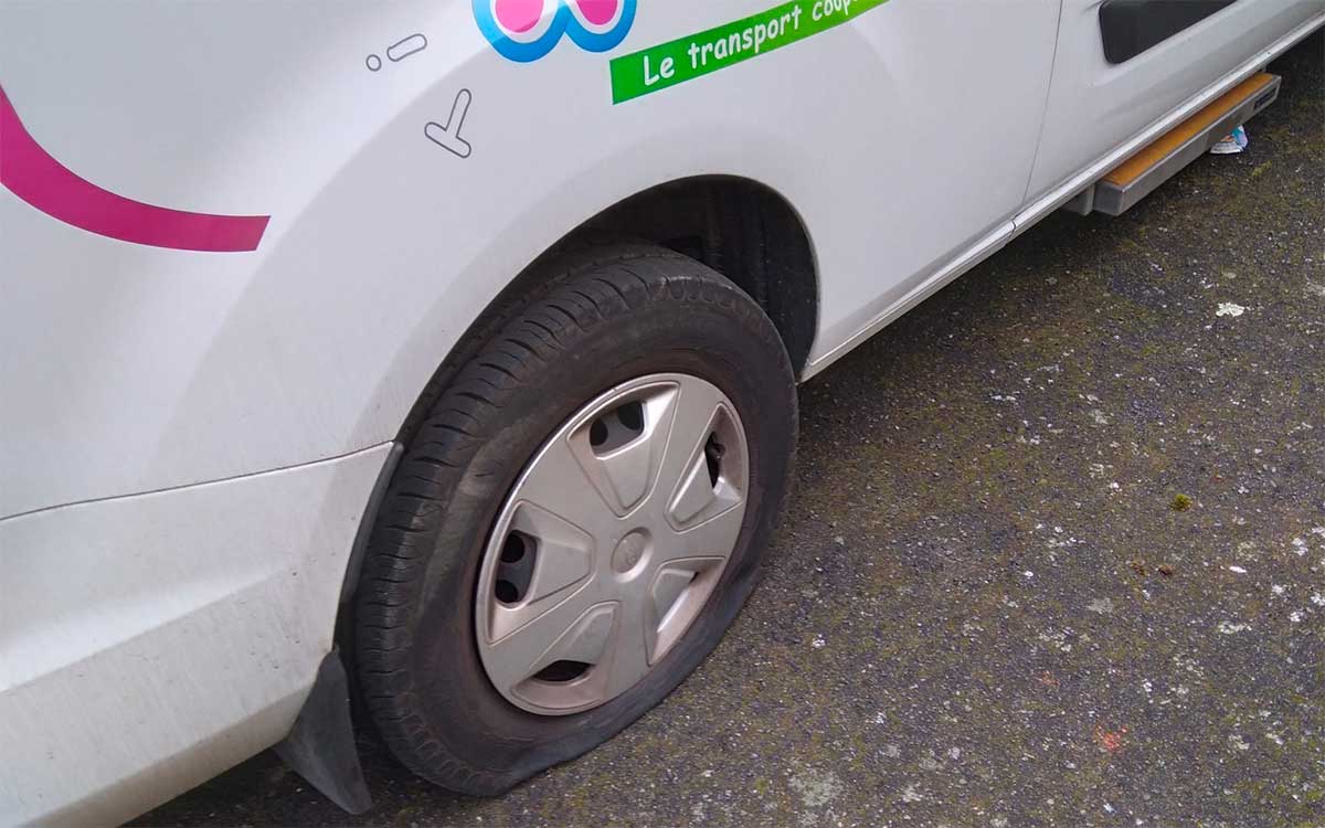 Saint-Nazaire : Titi Floris lance un appel à témoins après la dégradation de 5 véhicules