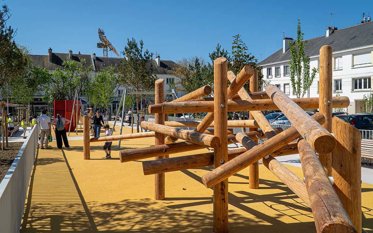 Saint-Nazaire : l’artiste Gray célèbre à sa façon la ville jardin au bord de l’océan