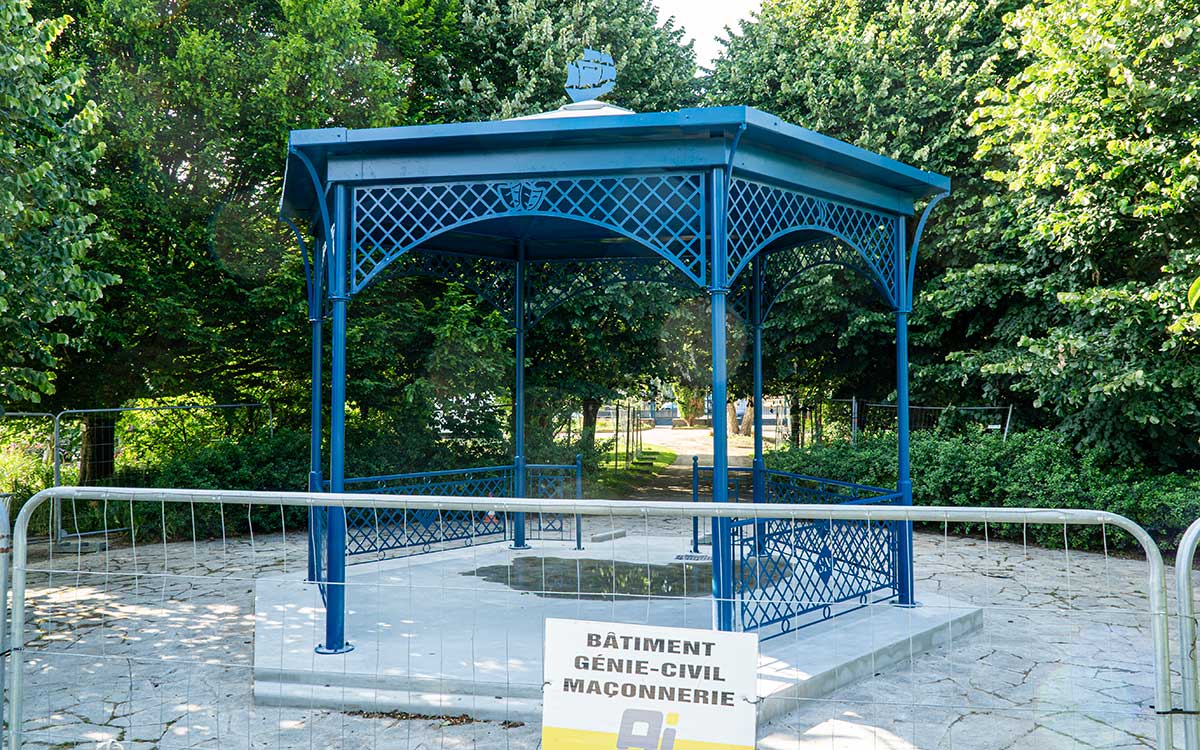 Saint-Nazaire : le kiosque du Jardin des Plantes fin prêt pour sa première fête de la musique