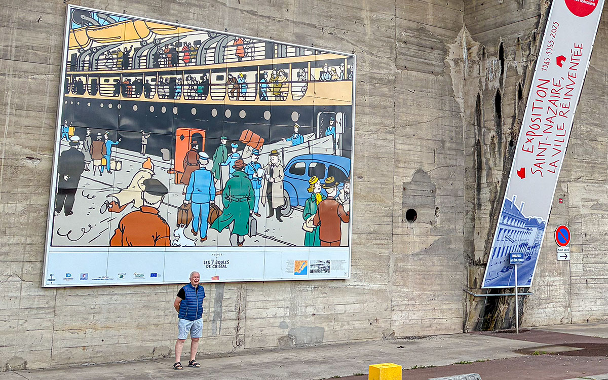 À Saint-Nazaire, un greeter tintinophile fait découvrir la ville à travers les planches d’Hergé