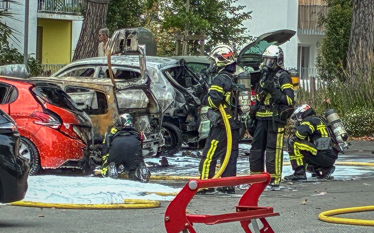 Saint-Nazaire : une conductrice s’échappe in extremis de son véhicule qui prend feu