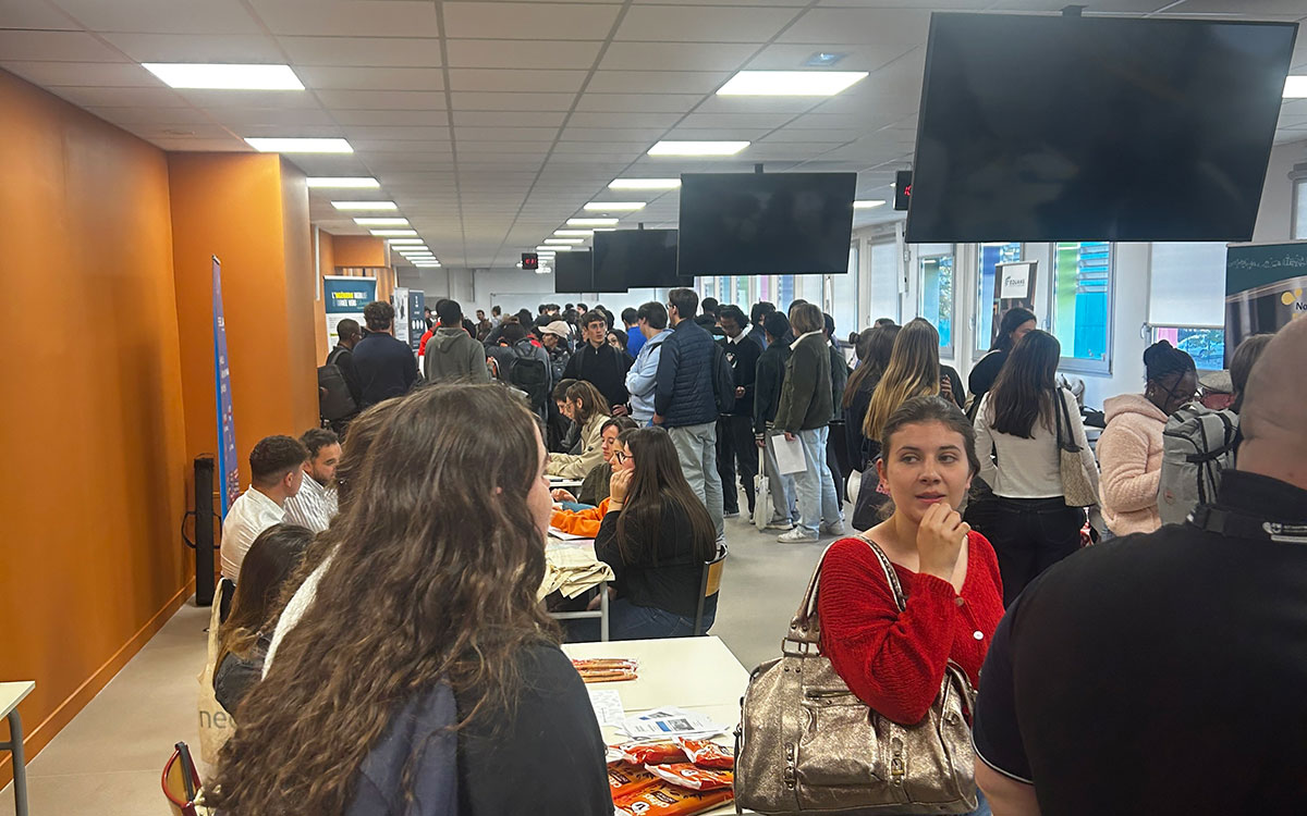 Saint-Nazaire : les étudiants d’Heinlex au rendez-vous du Forum des Entreprises