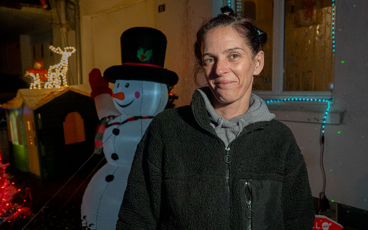 À Saint-Nazaire, une maman recrée la magie de Noël qu’elle n’a pas connue