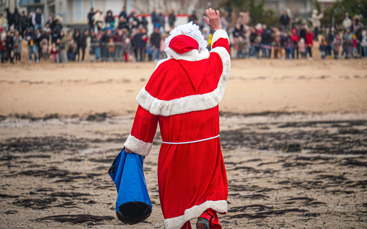 Pornichet : feu d’artifice, animations, et Père Noël en pirogue pour le premier jour des vacances