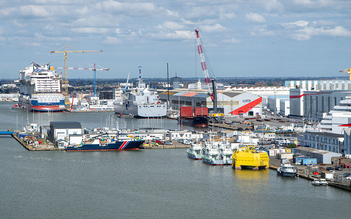 Saint-Nazaire : feu vert d’Emmanuel Macron pour le futur porte-avions français
