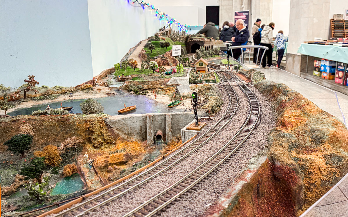 Saint-Nazaire : la magie des trains miniatures à la Galerie des Franciscains