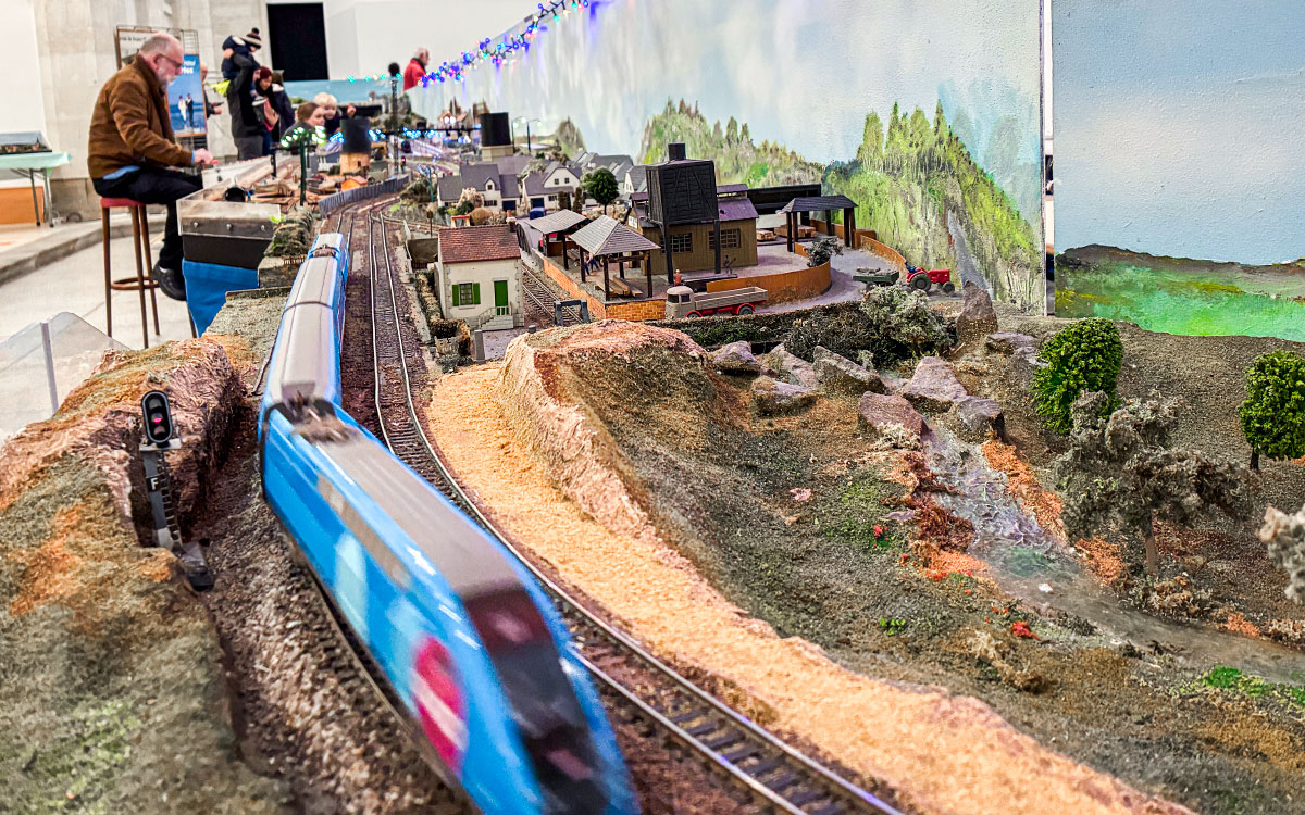 Saint-Nazaire : la magie des trains miniatures à la Galerie des Franciscains