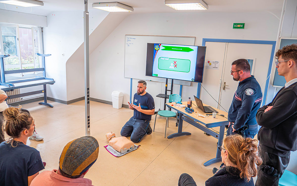 Pornichet : des commerçants du marché formés aux gestes qui sauvent