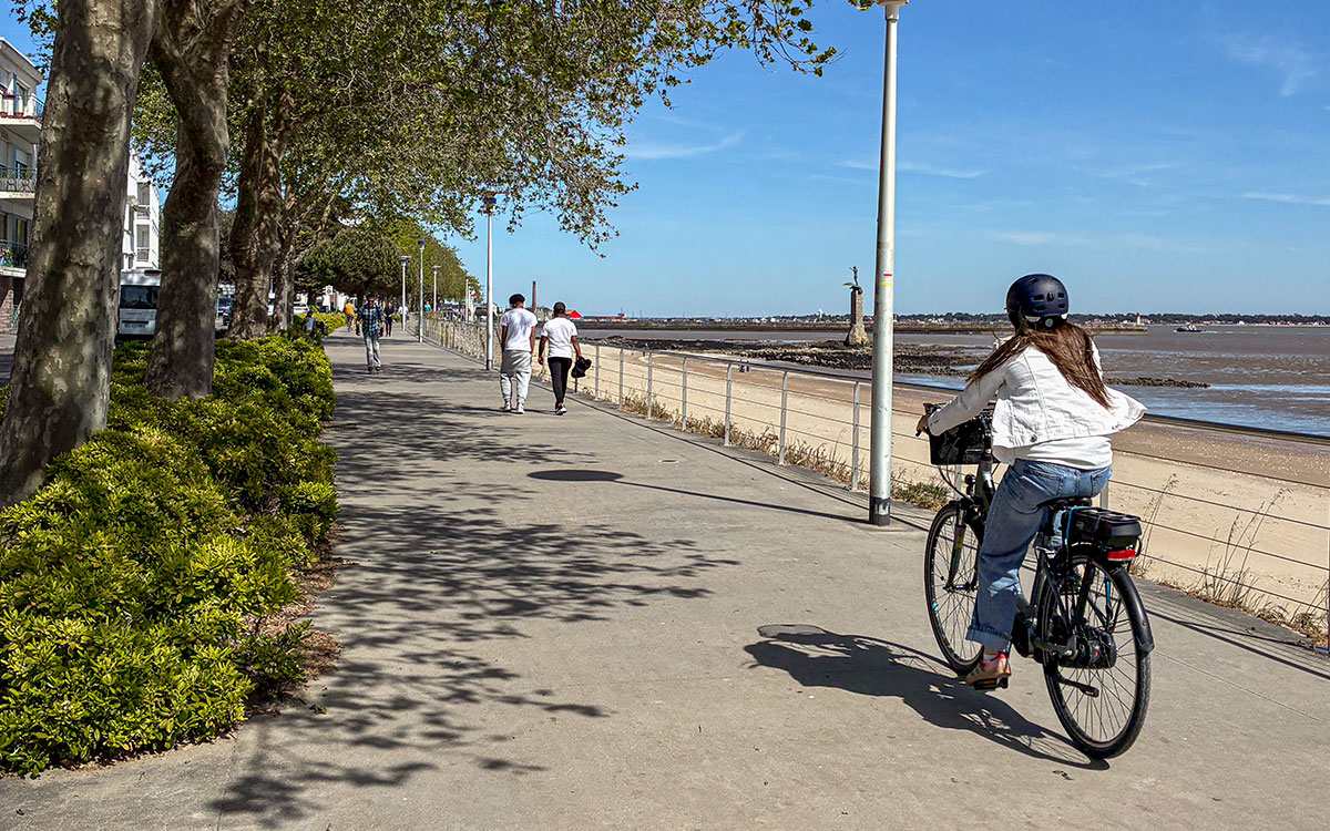 Saint-Nazaire : cyclistes et piétons demandent “un front de mer pépère”