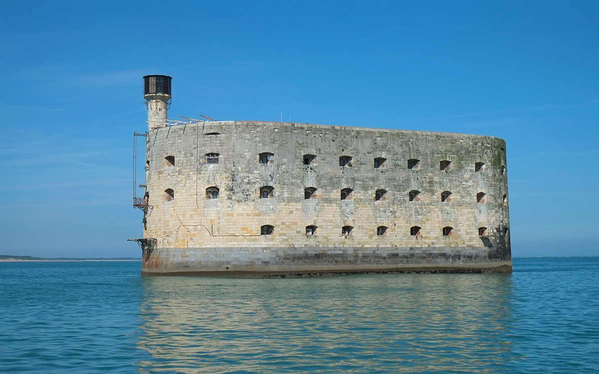 Jeu des géants dans le port de Saint-Nazaire : combien de navires en construction arriverez-vous à repérer ?