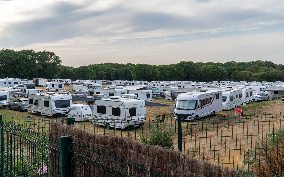 Saint-Nazaire : des habitants inquiets d’un campement de gens du voyage qui grossit chaque été