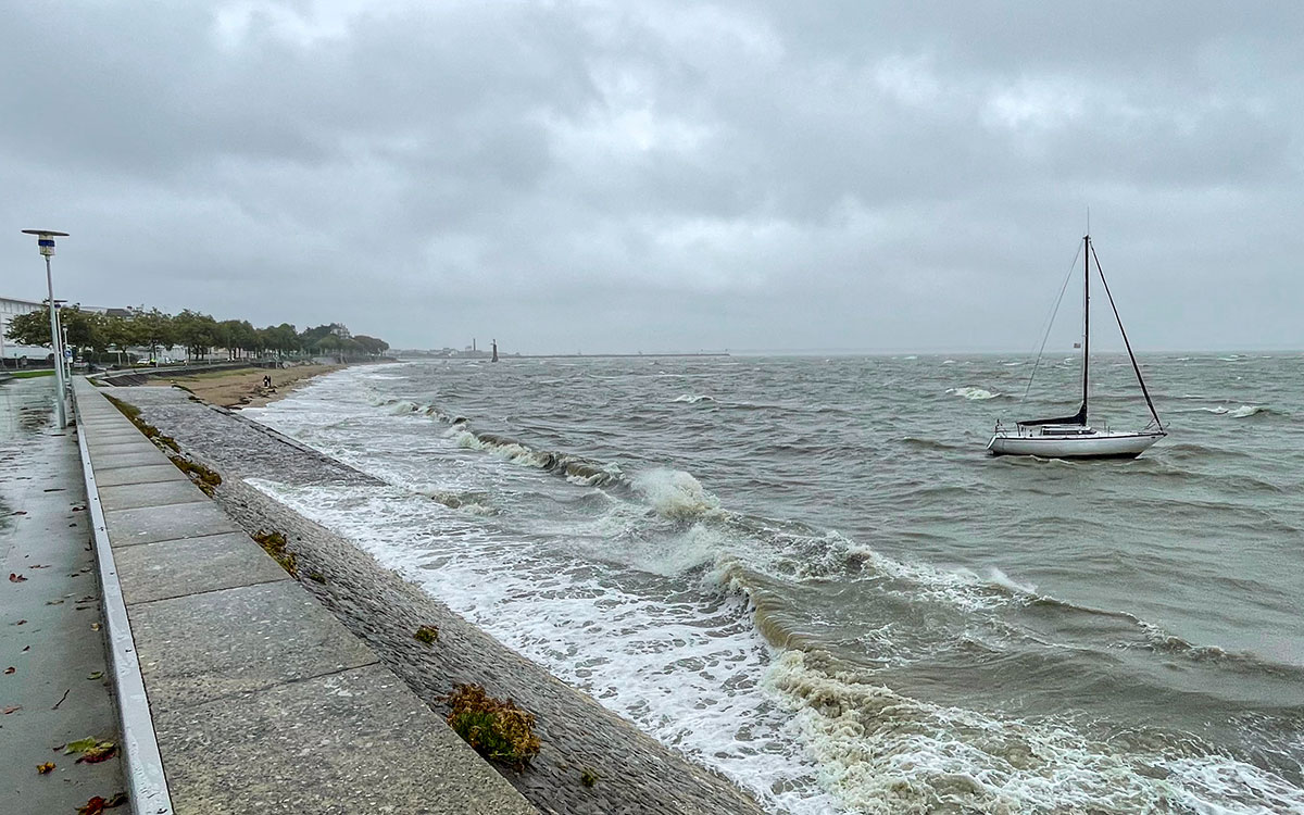 Tempête Austen : des vents jusqu’à 120 km/h attendus sur le littoral de Loire-Atlantique