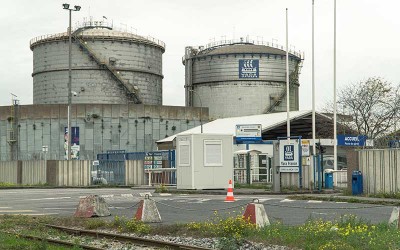 Les salariés de Yara demandent une réponse à Roland Lescure en visite à Saint-Nazaire