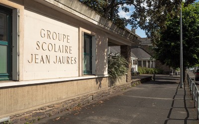 Saint-Nazaire : la ville vend à petit prix les matériaux récupérés dans cette école en rénovation