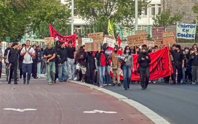 Direct : 18 septembre à Saint-Nazaire, des lycéens manifestent dans la ville