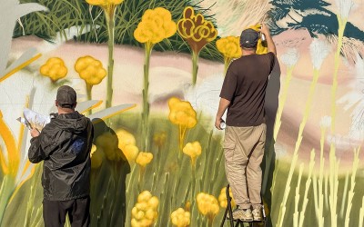 Pornichet : une fresque monumentale célèbre la biodiversité de la dune grise à Bonne Source