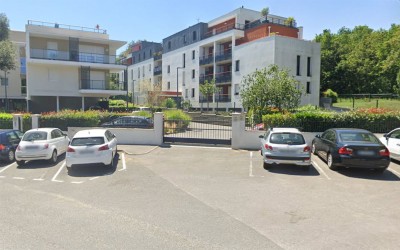 Saint-Nazaire : 10 habitants confinés pour un feu de voiture dans le parking de leur résidence