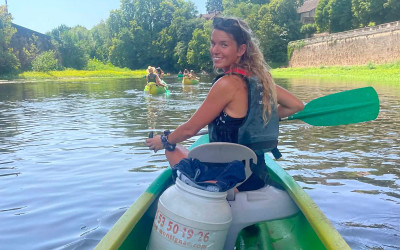 De Tours à Saint-Nazaire en kayak, Léa suit la trace du plastique jusqu’à l’océan
