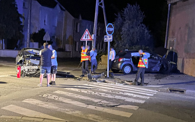 Saint-Nazaire : impressionnante collision entre 2 véhicules rue de Pornichet