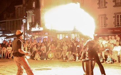 Un soir sur les quais : 10 concerts et spectacles de rue ce soir au Croisic