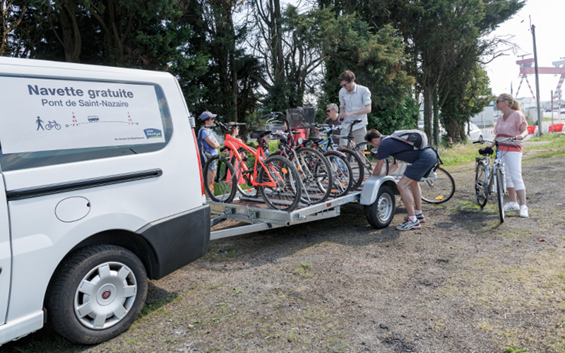 Pont de Saint-Nazaire : retour de la navette à vélos pour Pâques