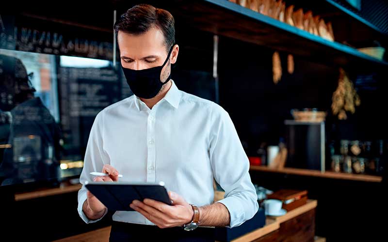 Loire-Atlantique : retour du masque obligatoire dans les bars et restaurants